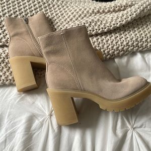 Dolce Vita suede heel bootie, size 8.5